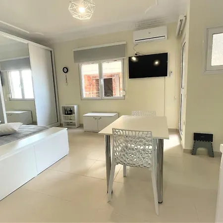 Sea Breath Peaceful By The Sea * Vlorë